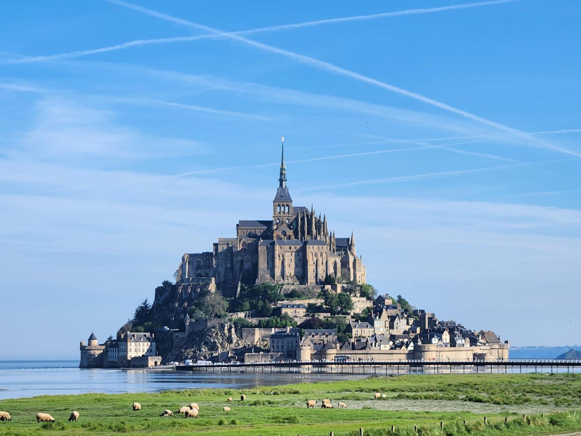 Le Dézert Maison Au Calme, Idealement Situee Au Centre Du Cotentinヴィラ エクステリア 写真